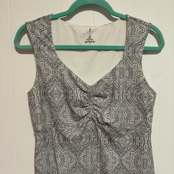 PRANA Gray & White Printed Athletic Dress - Picture 2 of 5